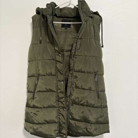 Like New S.E.B. by SEBBY Puffer Vest women's size Small $80 - Picture 1 of 3